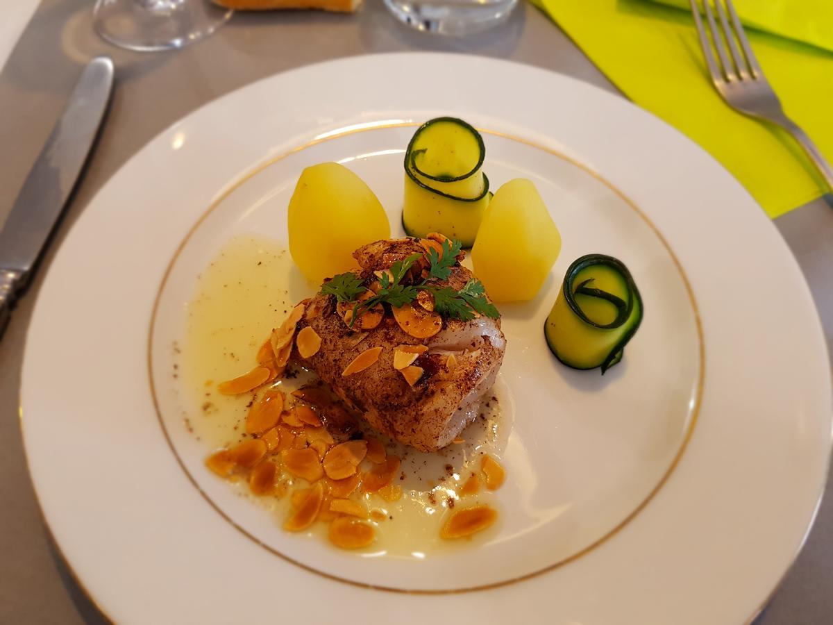 Hotel Restaurant Les 3 Chenes เฟรฌูส ภายนอก รูปภาพ